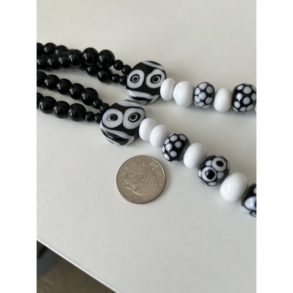 Handmade Artisan Glass Lampwork Black & White Bead Chunky Heavy Necklace 20” - Picture 9 of 9
